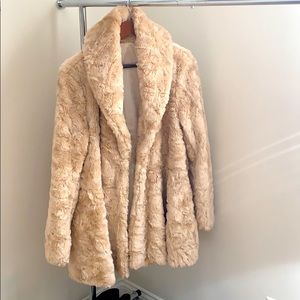 Free People Faux Fur Coat. Cream color.